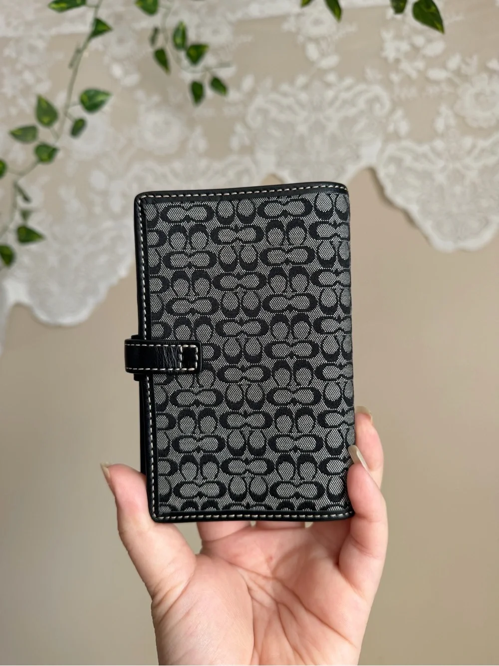 Coach Premium Black Patterned Card Holder Wallet Journal